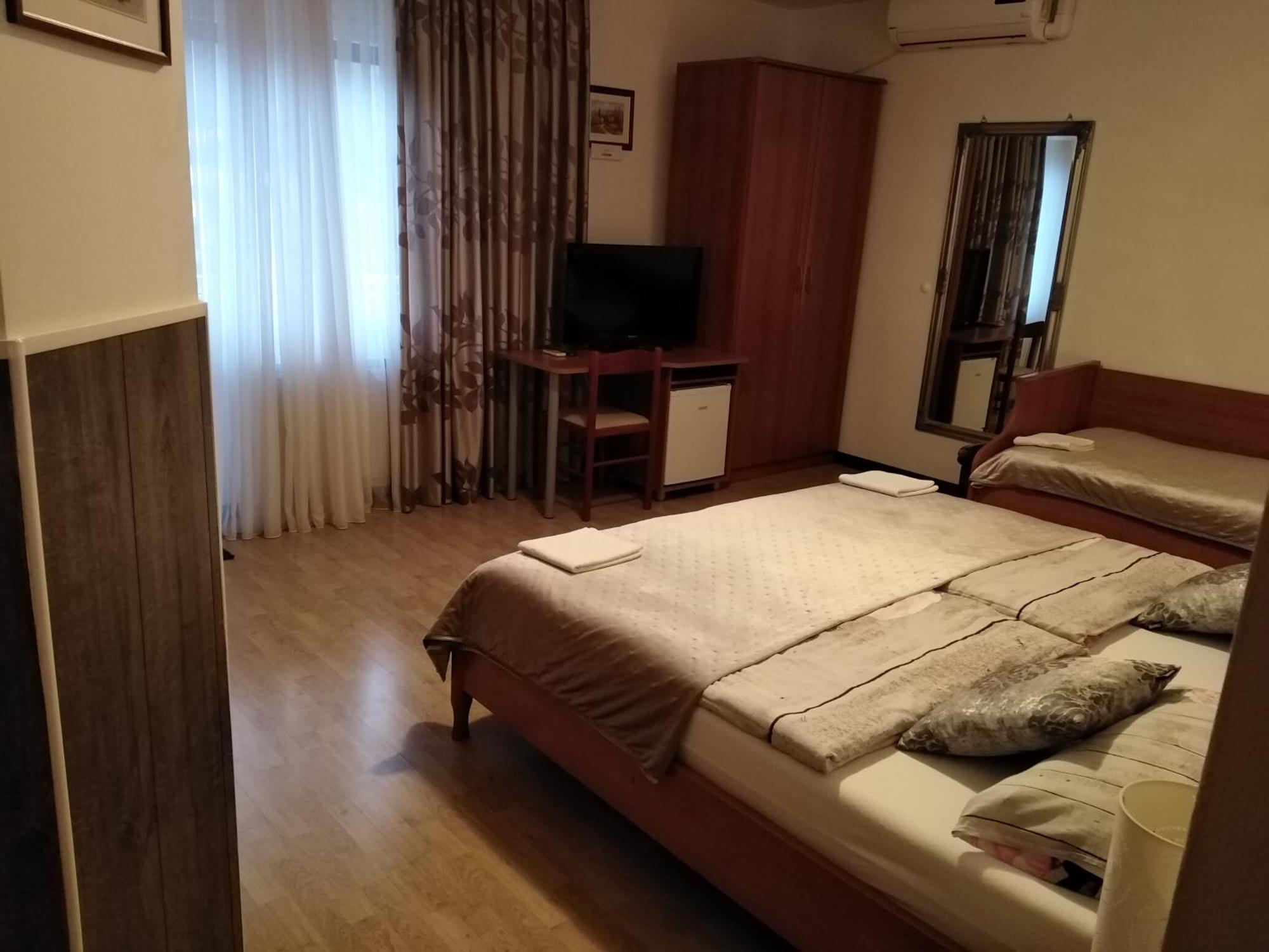 Rooms Kapelj Postojna Exterior photo